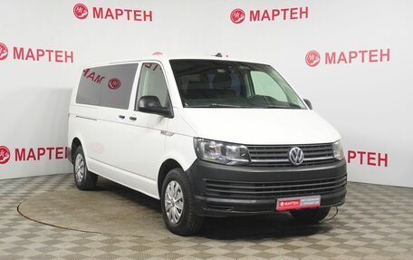 Volkswagen Caravelle T6 рестайлинг, 2017 год, 2 149 000 рублей, 3 фотография