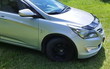 Hyundai Solaris II рестайлинг, 2016 год, 1 025 000 рублей, 5 фотография