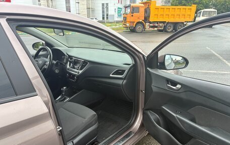 Hyundai Solaris II рестайлинг, 2017 год, 1 310 000 рублей, 10 фотография