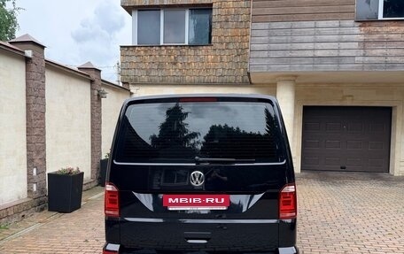 Volkswagen Multivan T6 рестайлинг, 2018 год, 3 700 000 рублей, 4 фотография