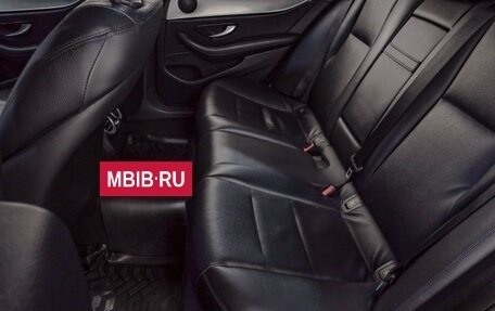 Mercedes-Benz E-Класс, 2019 год, 2 900 000 рублей, 11 фотография