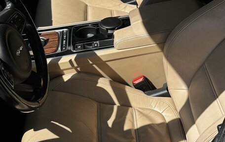 Jaguar XE I рестайлинг, 2015 год, 1 315 000 рублей, 8 фотография