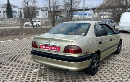 Toyota Avensis III рестайлинг, 2002 год, 299 000 рублей, 2 фотография