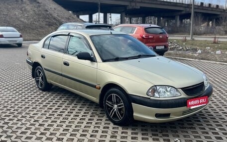 Toyota Avensis III рестайлинг, 2002 год, 299 000 рублей, 3 фотография