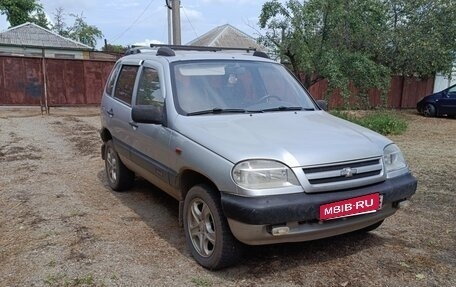 Chevrolet Niva I рестайлинг, 2005 год, 395 000 рублей, 2 фотография