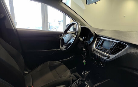 Hyundai Solaris II рестайлинг, 2018 год, 1 112 000 рублей, 13 фотография