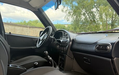 Chevrolet Niva I рестайлинг, 2018 год, 735 000 рублей, 14 фотография