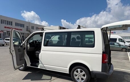 Volkswagen Caravelle T5, 2011 год, 2 100 000 рублей, 13 фотография