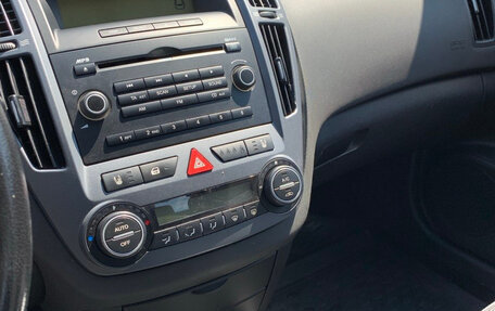 KIA cee'd I рестайлинг, 2008 год, 700 000 рублей, 13 фотография