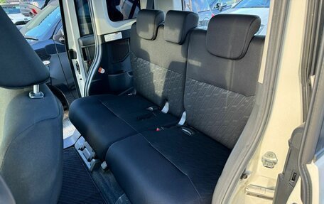 Toyota Roomy I, 2017 год, 1 174 000 рублей, 8 фотография