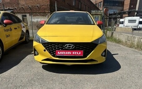 Hyundai Solaris II рестайлинг, 2020 год, 720 000 рублей, 1 фотография