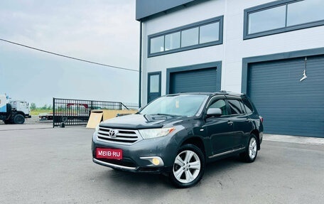 Toyota Highlander III, 2011 год, 2 229 000 рублей, 1 фотография
