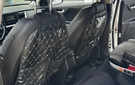 KIA Stonic, 2019 год, 1 800 000 рублей, 11 фотография