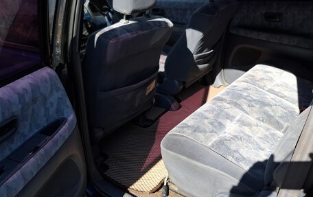 Toyota Ipsum II, 1997 год, 330 000 рублей, 11 фотография
