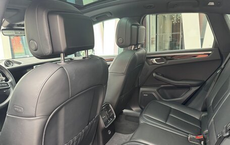 Porsche Macan I рестайлинг, 2022 год, 4 700 000 рублей, 9 фотография