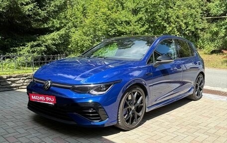 Volkswagen Golf R, 2021 год, 6 090 000 рублей, 3 фотография