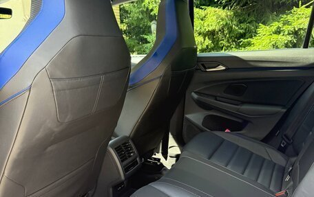 Volkswagen Golf R, 2021 год, 6 090 000 рублей, 15 фотография