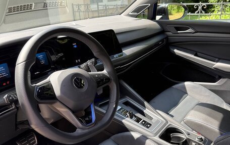 Volkswagen Golf R, 2021 год, 6 090 000 рублей, 17 фотография