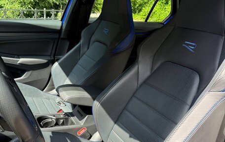 Volkswagen Golf R, 2021 год, 6 090 000 рублей, 12 фотография