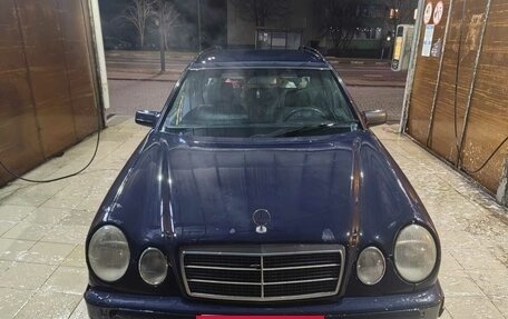 Mercedes-Benz E-Класс, 1998 год, 220 000 рублей, 2 фотография