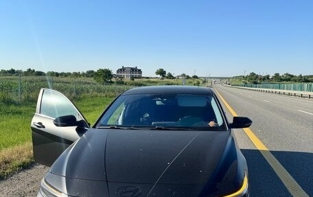 Hyundai Elantra, 2023 год, 1 990 000 рублей, 2 фотография