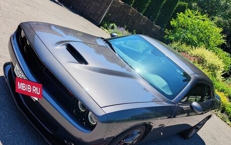 Dodge Challenger III рестайлинг 2, 2018 год, 5 150 000 рублей, 5 фотография