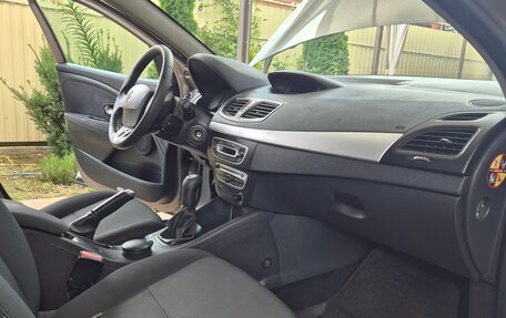 Renault Fluence I, 2010 год, 900 000 рублей, 14 фотография
