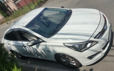 Hyundai Solaris II рестайлинг, 2015 год, 1 100 000 рублей, 5 фотография