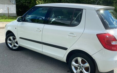 Skoda Fabia II, 2011 год, 690 000 рублей, 6 фотография