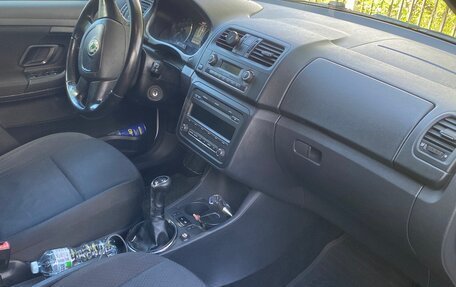 Skoda Fabia II, 2011 год, 690 000 рублей, 9 фотография