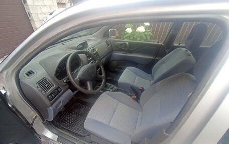 Mitsubishi Space Star I рестайлинг, 2001 год, 260 000 рублей, 9 фотография