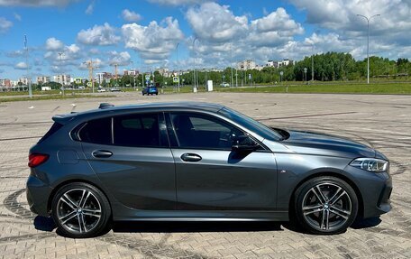 BMW 1 серия, 2020 год, 2 390 000 рублей, 6 фотография