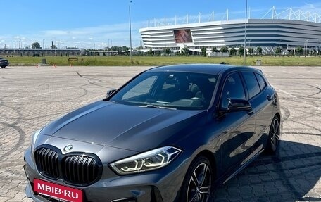 BMW 1 серия, 2020 год, 2 390 000 рублей, 8 фотография