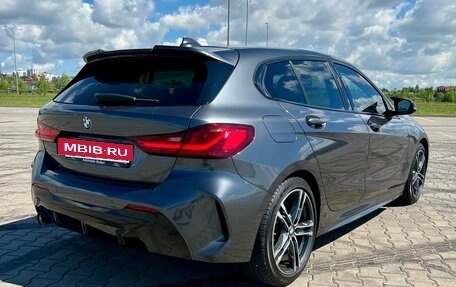 BMW 1 серия, 2020 год, 2 390 000 рублей, 4 фотография