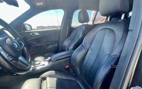 BMW 1 серия, 2020 год, 2 390 000 рублей, 13 фотография