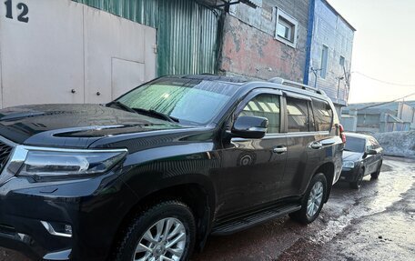 Toyota Land Cruiser Prado 150 рестайлинг 2, 2020 год, 6 000 000 рублей, 4 фотография