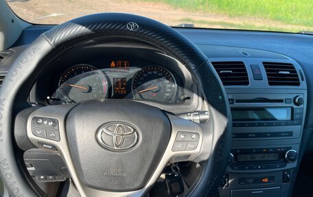 Toyota Avensis III рестайлинг, 2011 год, 1 300 000 рублей, 16 фотография