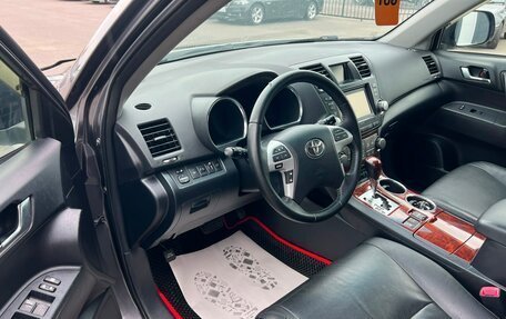 Toyota Highlander III, 2011 год, 2 229 000 рублей, 10 фотография