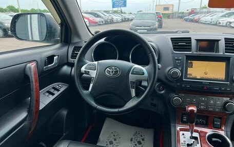 Toyota Highlander III, 2011 год, 2 229 000 рублей, 14 фотография