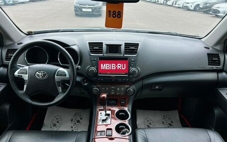 Toyota Highlander III, 2011 год, 2 229 000 рублей, 16 фотография