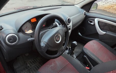 Renault Logan I, 2013 год, 600 000 рублей, 35 фотография