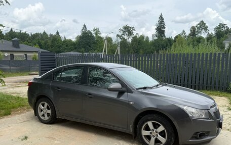 Chevrolet Cruze II, 2010 год, 395 000 рублей, 6 фотография