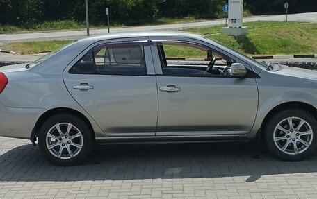 Geely MK I рестайлинг, 2010 год, 400 000 рублей, 3 фотография
