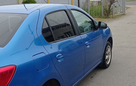 Renault Logan II, 2014 год, 700 000 рублей, 4 фотография