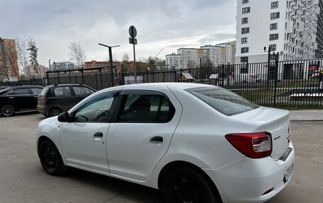 Renault Logan II, 2018 год, 590 000 рублей, 4 фотография