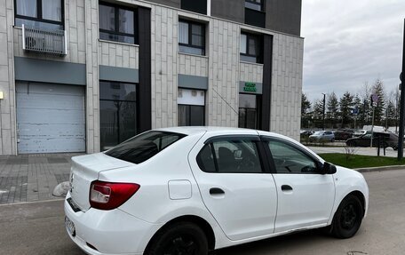 Renault Logan II, 2018 год, 590 000 рублей, 5 фотография