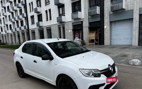Renault Logan II, 2018 год, 590 000 рублей, 3 фотография