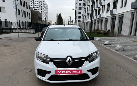 Renault Logan II, 2018 год, 590 000 рублей, 2 фотография