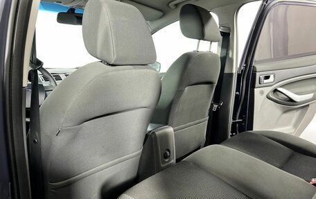 Ford Kuga III, 2011 год, 899 000 рублей, 11 фотография