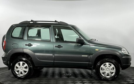 Chevrolet Niva I рестайлинг, 2017 год, 710 000 рублей, 5 фотография